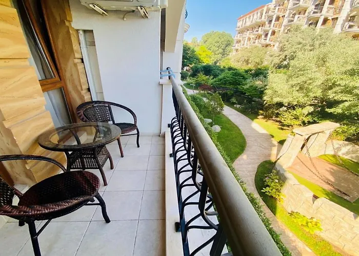 Bratanov Harmony Dream Island ساني بيتش