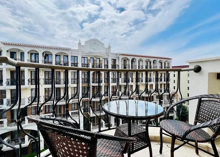 Апартаменти Bratanov Harmony Dream Island