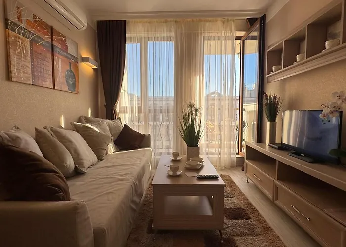 Bratanov Harmony Dream Island Апартаменти *